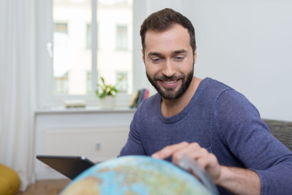 Gibt es den besten Zeitpunkt, eine Reise online zu buchen?