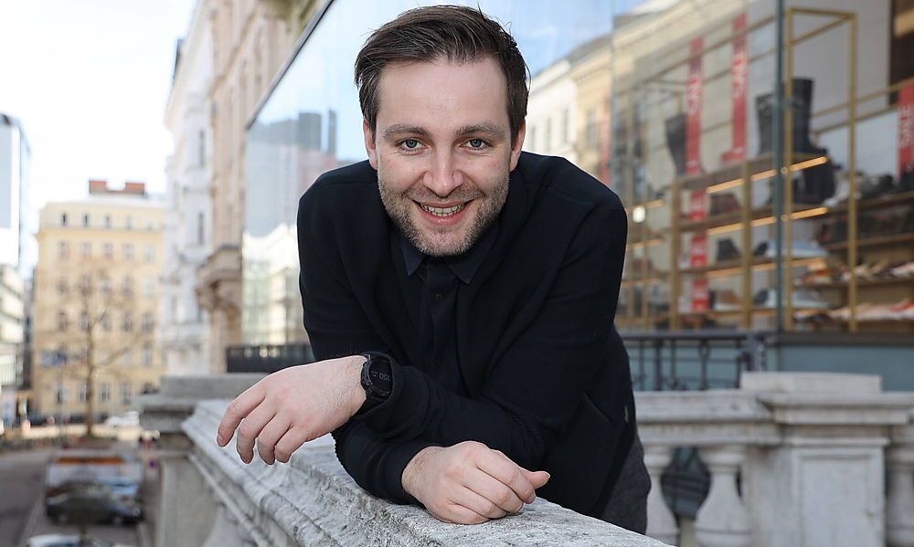 Sänger Josh holt sich einen weiteren Amadeus