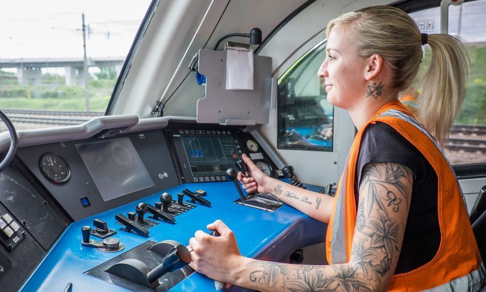 ÖBB steuern zum 100. Geburtstag in Richtung Rekordjahr