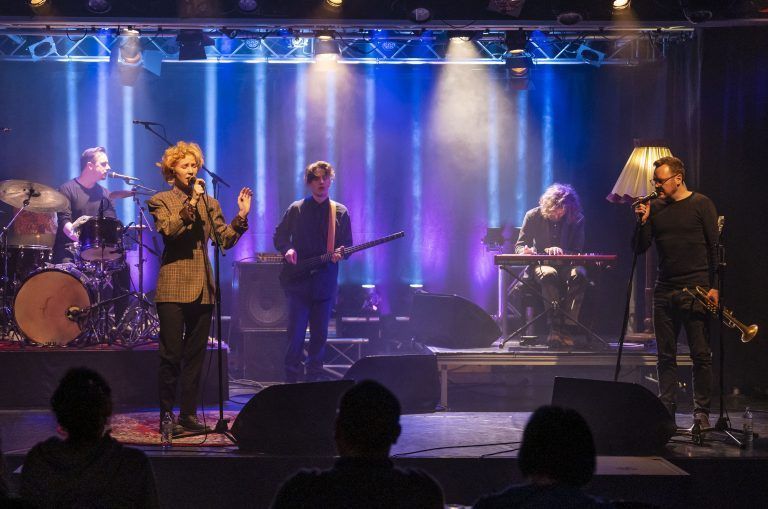 Mia Lo Kovacs, Benny Omerzell, Martin Eberle, Andreas Lettner und Manu Mayr.
