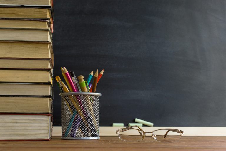 Immer öfter werden Studenten für den Unterricht herangezogen.  <br><span class="copyright">Shutterstock</span>