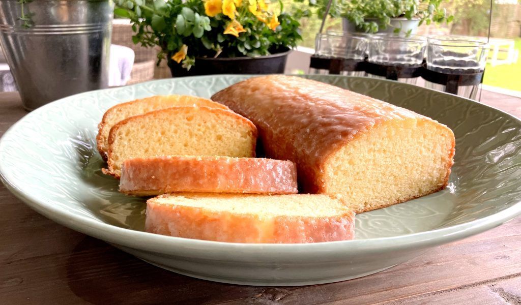 Zitronenkuchen fruchtig und frisch