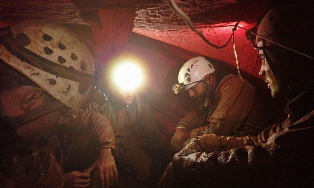 Höhlenforscherin nach 30 Stunden gerettet