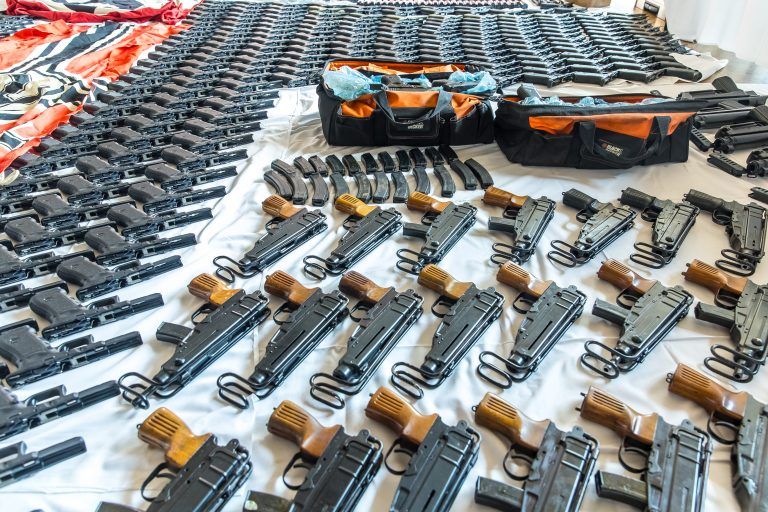 Hunderte Waffen wurden sichergestellt. <span class="copyright">APA</span>