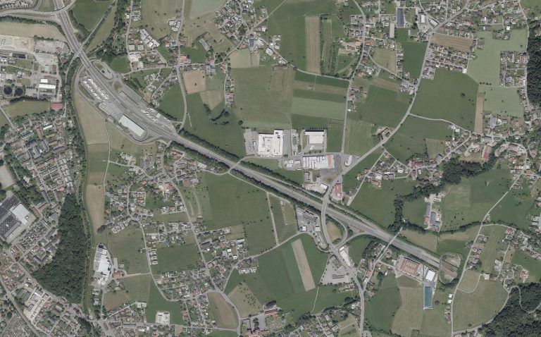 Die Aufnahme aus dem Jahr 2020 zeigt die A 14 und die Raststation. <span class="copyright">Voigs</span>