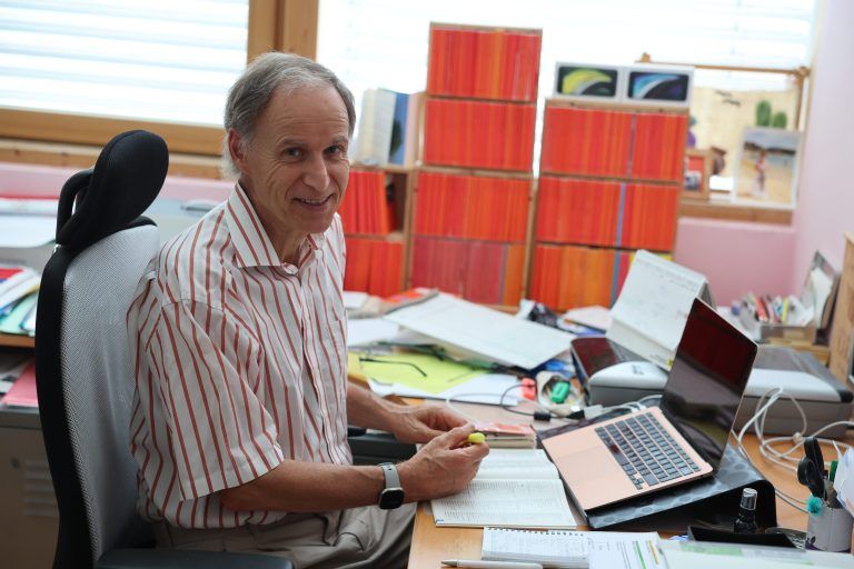 Das Büro, wo Klaus Amann früher seinen Unterricht vorbereitet hat.<span class="copyright"> HARTINGER</span>