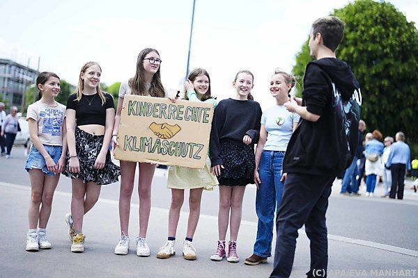 Abgewiesene &#8220;Klimaklage&#8221;: Wissenschaft sieht Systemversagen