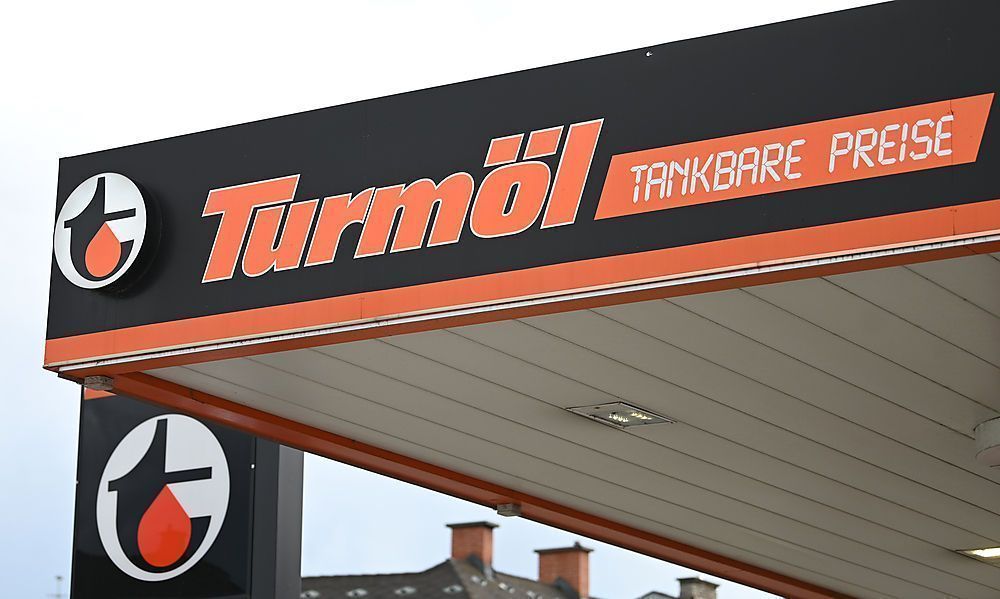 Turmöl-Tankstellen werden nach Polen verkauft