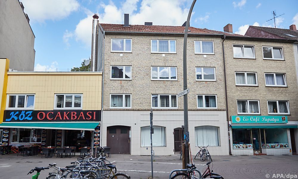 Zwei Kinder stürzten in Berlin und Hamburg aus Fenstern