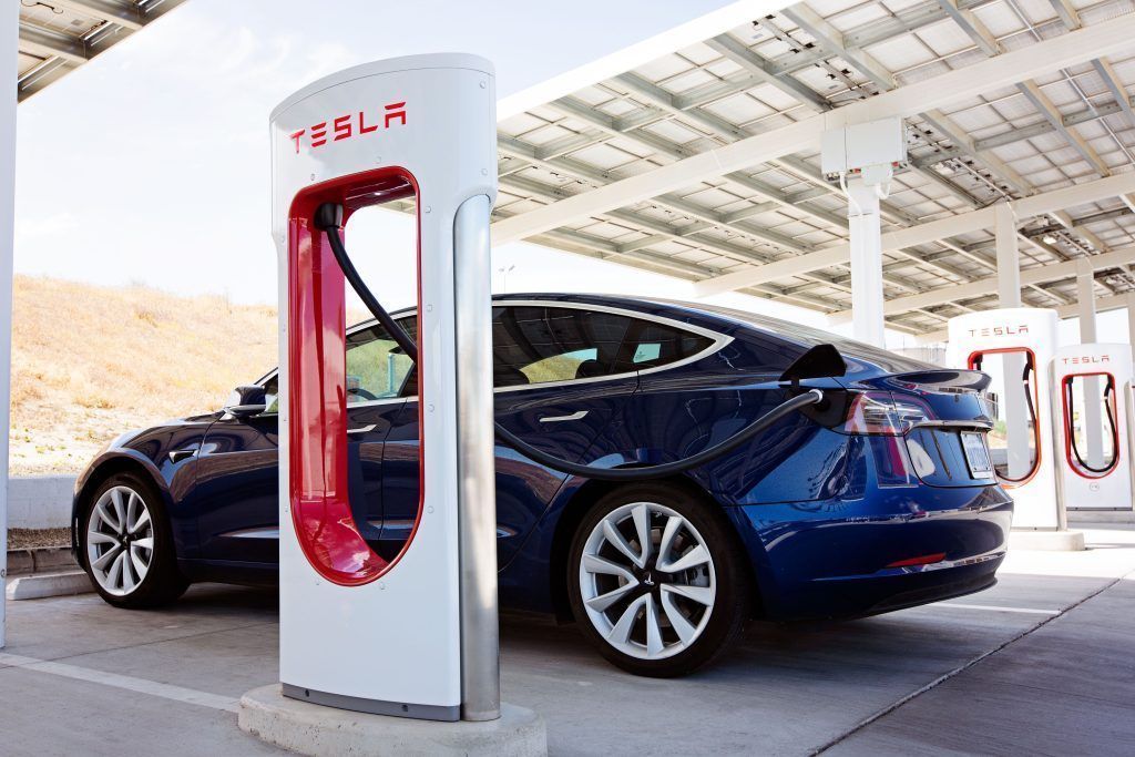 Tesla verdoppelte Auslieferungen im Frühjahresquartal