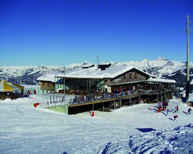 Der über Jahrzehnte zusammengestückelte Bestand wird nach Errichtung des Neubaus abgerissen. <span class="copyright">Golm Silvretta Lünersee Tourismus</span>