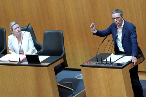 Opposition übt scharfe Kritik an ORF-Novelle
