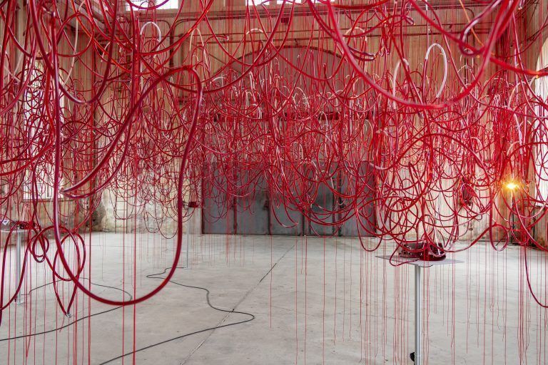 Die Installation von Chiharu Shiota im Kunstraum Dornbirn. <span class="copyright">Roland Paulitsch</span>