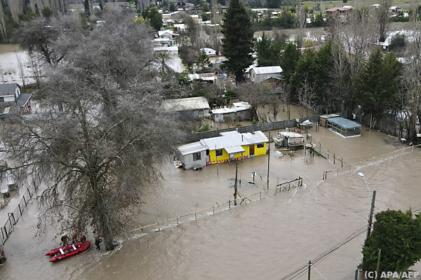 Zwei Tote und 800 Verletzte bei Unwetter in Chile
