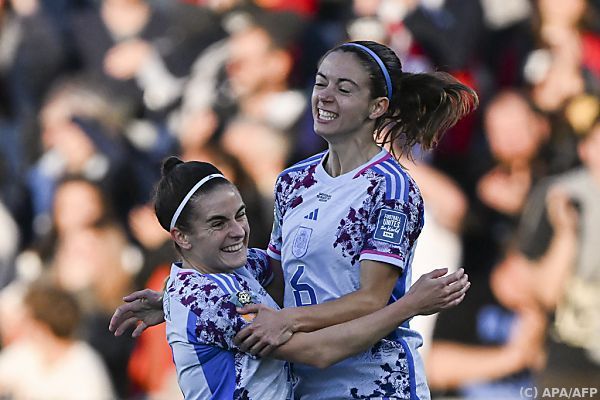 Spanien und Japan holen sich erste Viertelfinal-Tickets