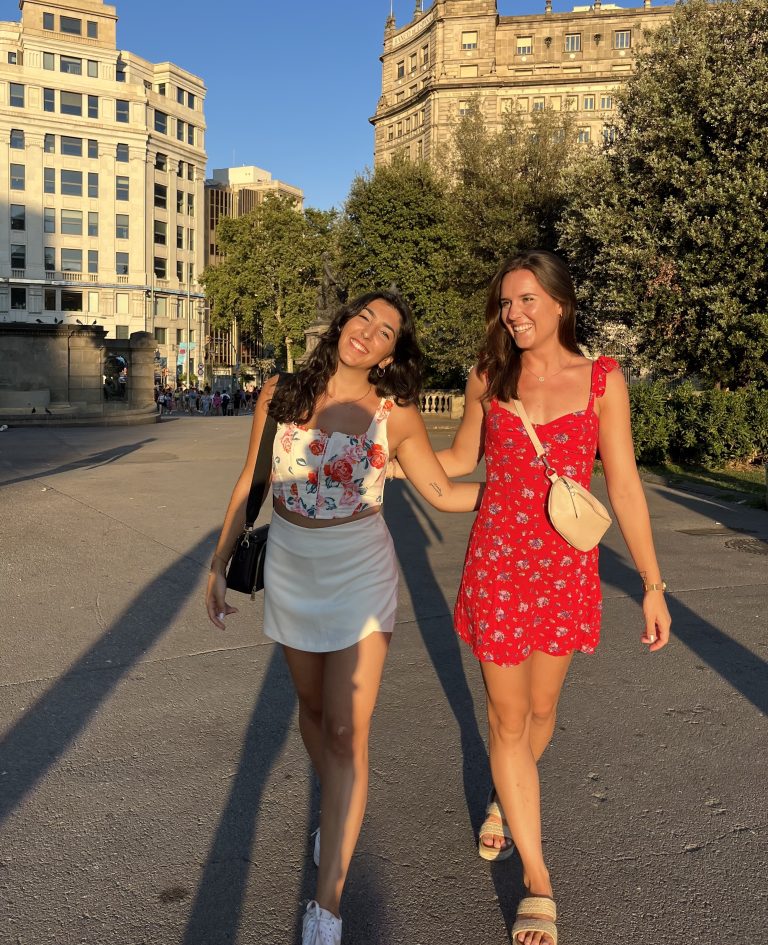 Svenja Morel und Alice Stampach sind seit Studientagen beste Freundinnen. <span class="copyright">SOLAYA Marketing & Consulting</span>