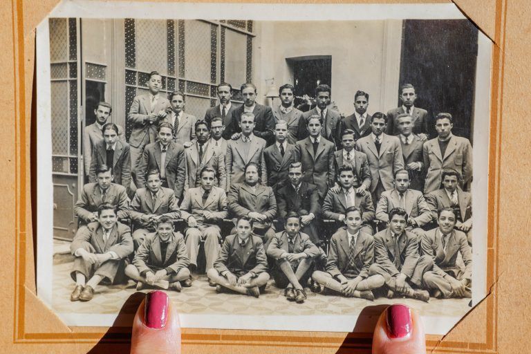 Beim Finger links ist Che Guevara zu sehen, beim rechten Finger Nidia Bonnets Vater. <span class="copyright">Hartinger</span>
