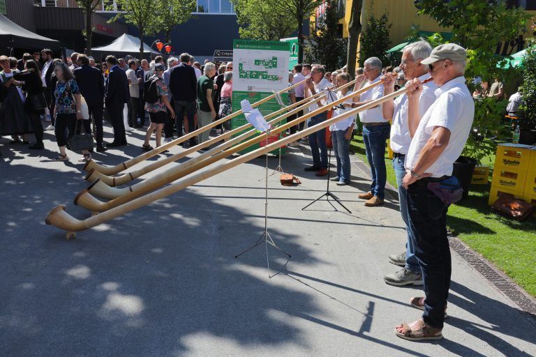 Blasmusik ertönt immer wieder auf der Messe. <span class="copyright">Hartinger</span>