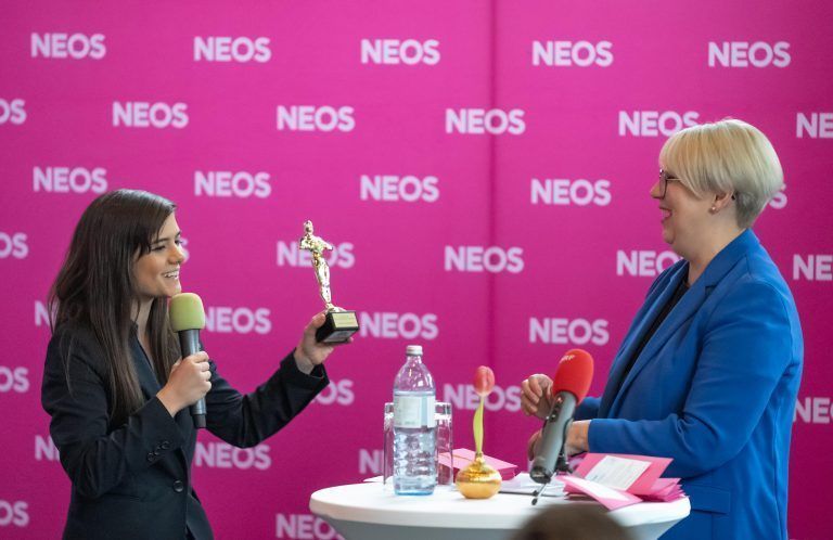 Fabienne Lackner (links) wird im Landtag die Nachfolge von Sabine Scheffknecht antreten. <span class="copyright">Stiplovsek</span>