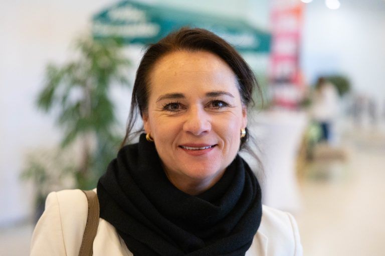 Anja Kohlert ist selbst Führungskraft und suchte Input für den Arbeitsalltag beim Event. <span class="copyright">Hartinger</span>