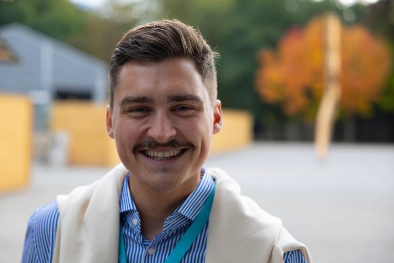 Unter den Besuchern war Marketingmanager Lukas Naundorf. Der 24-Jährige findet mentale Gesundheit und Coaching wichtig. <span class="copyright">Hartinger</span>