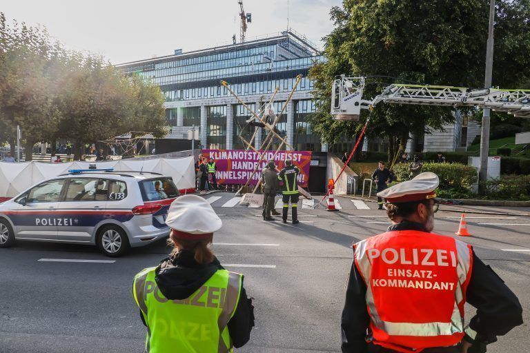 Klimaprotest vor dem Landhaus. <span class="copyright">steurer</span>