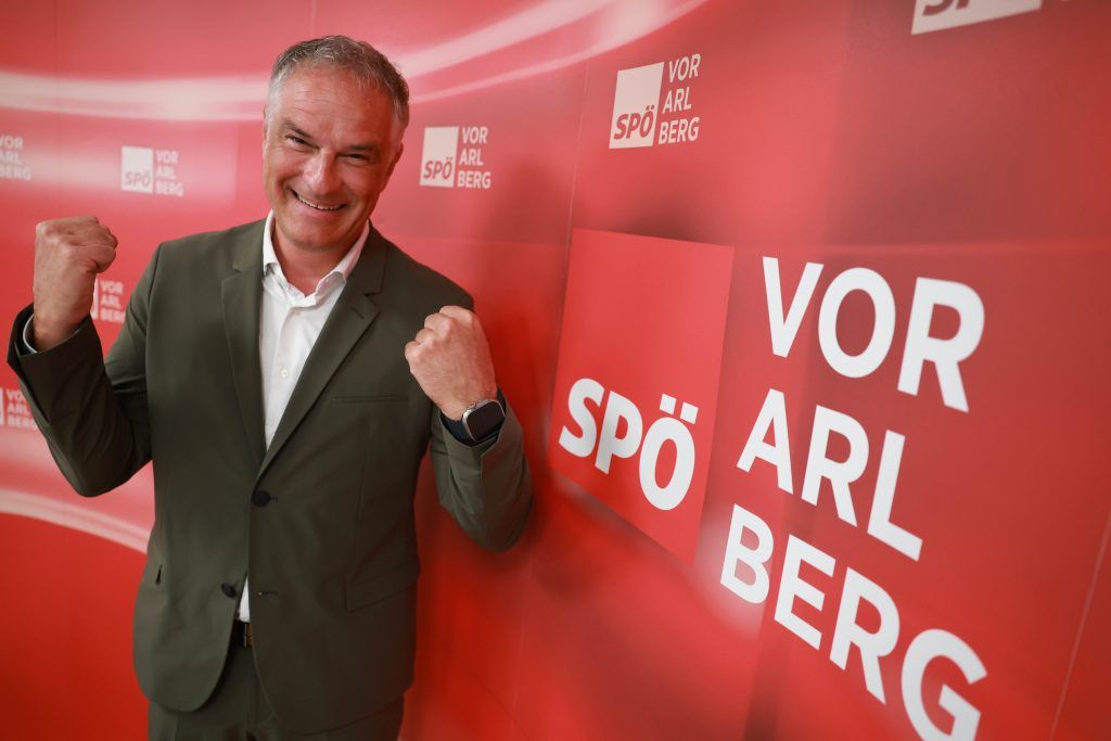 Steiniger Weg zur Kür des neuen Parteichefs