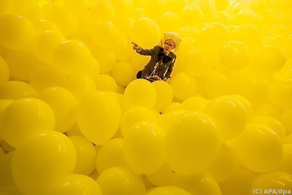Martin Creed flutet Ingoldstädter Museum mit Ballonmeer