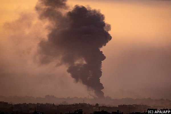 Israels Bodentruppen stoßen tiefer in den Gazastreifen vor