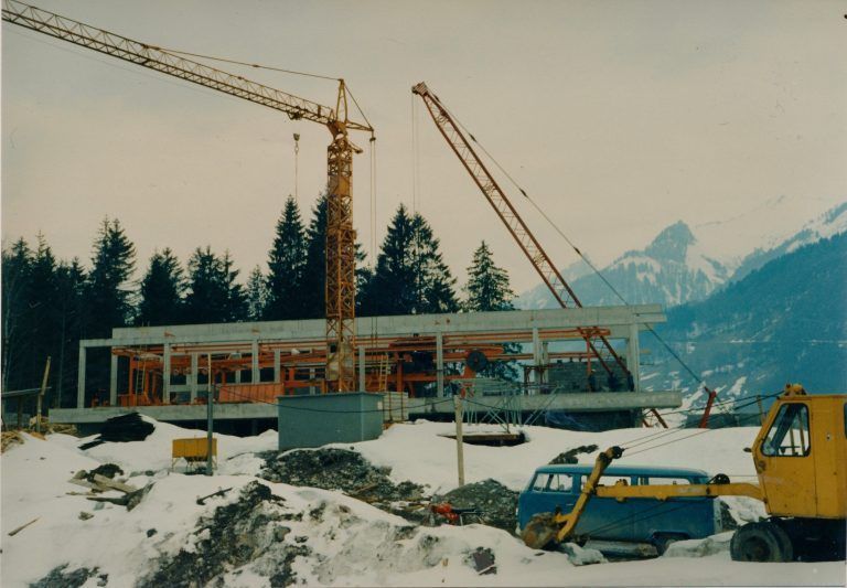 Der Bau der Bergstation auf der Rossstelle. <span class="copyright">Bildarchiv Klaus Riezler</span>