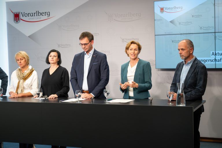 Elisabeth Walser, Susanne Wallner, Markus Wallner, Martina Rüscher und Michael Rohde (von links) bei der Pressekonferenz. <span class="copyright">VLK</span>