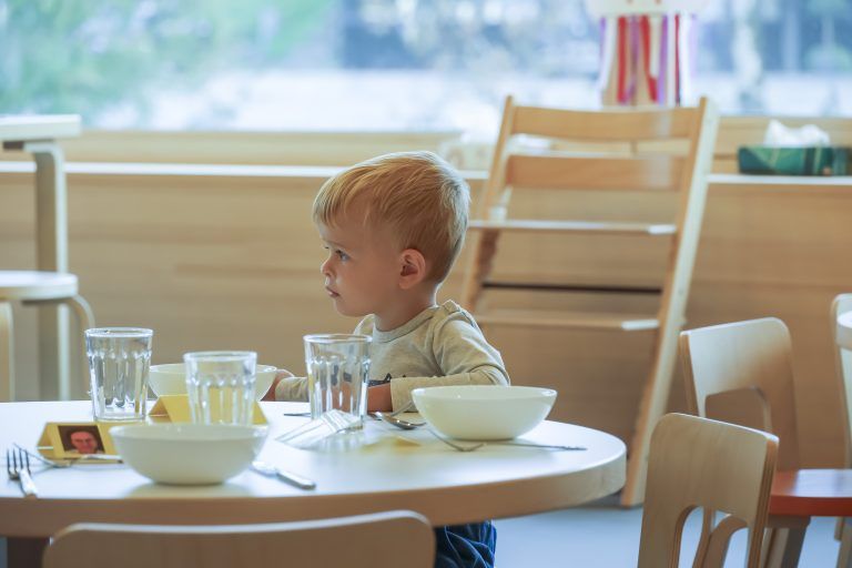 Im Bienenhaus gibt es Jausen, aber auch Mittagessen. Das wird im Sozialzentrum in Egg gekocht und dann geliefert. <span class="copyright">Paulitsch</span>