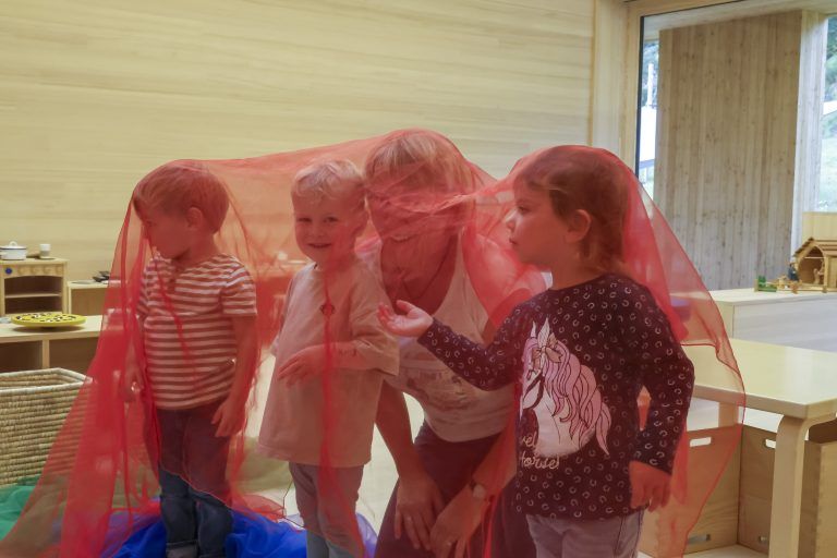 Im Bienenhaus können Kinder - wenn gewünscht - den ganzen Tag über betreut werden. <span class="copyright">Paulitsch</span>