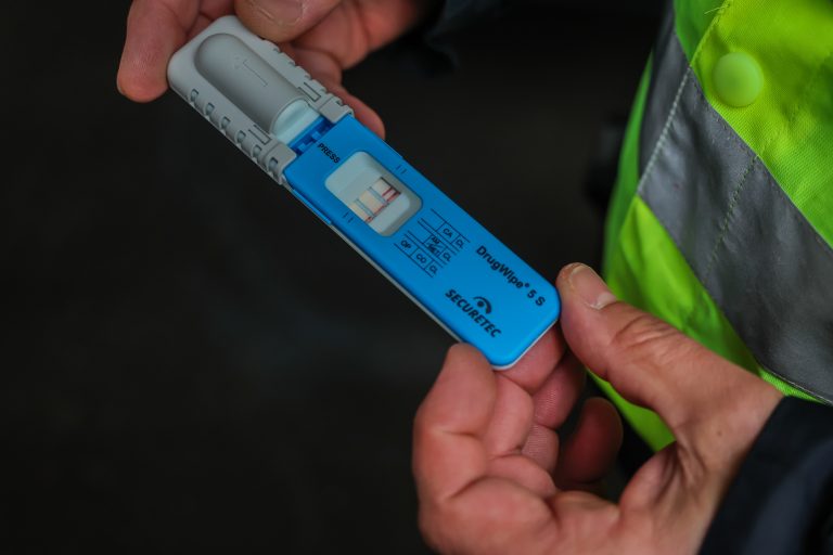 Ein auf Cannabis positiver Drogentest. <span class="copyright">Steurer</span>