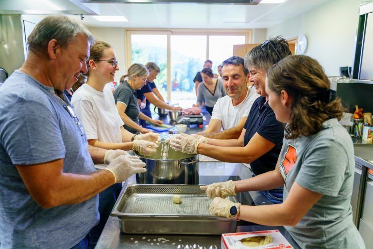 Der Kurs "Milchverarbeitung für den Hausgebrauch" wird im Biohof Lingenhel in Doren abgehalten. <span class="copyright">Stiplovsek</span>