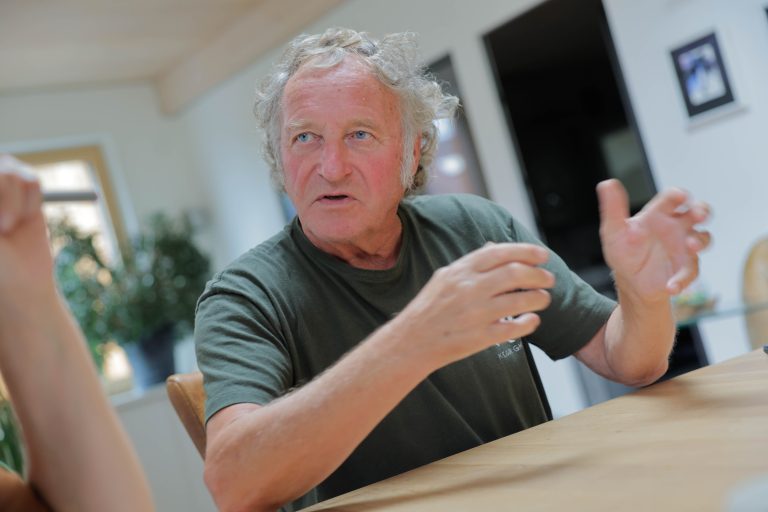 Peter Hinterreiter im Gespräch mit der NEUE. <span class="copyright">hartinger</span>