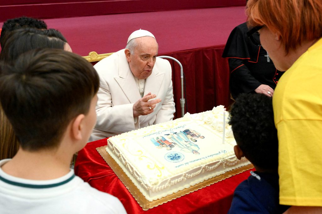 Papst Franziskus feiert 87. Geburtstag