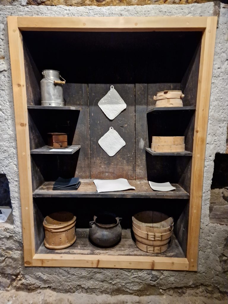 Ausstellungsobjekte im Lechmuseum im Huber-Hus. <span class="copyright">vylet</span>