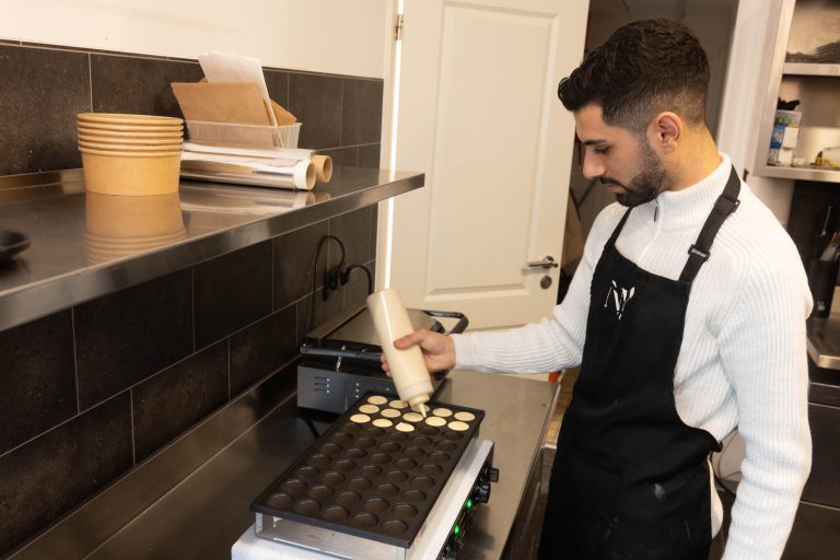 Halil Dogan bei der Arbeit. <span class="copyright">Hartinger</span>