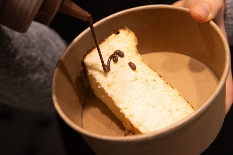 Der berüchtigte Cheesecake. <span class="copyright">Hartinger</span>