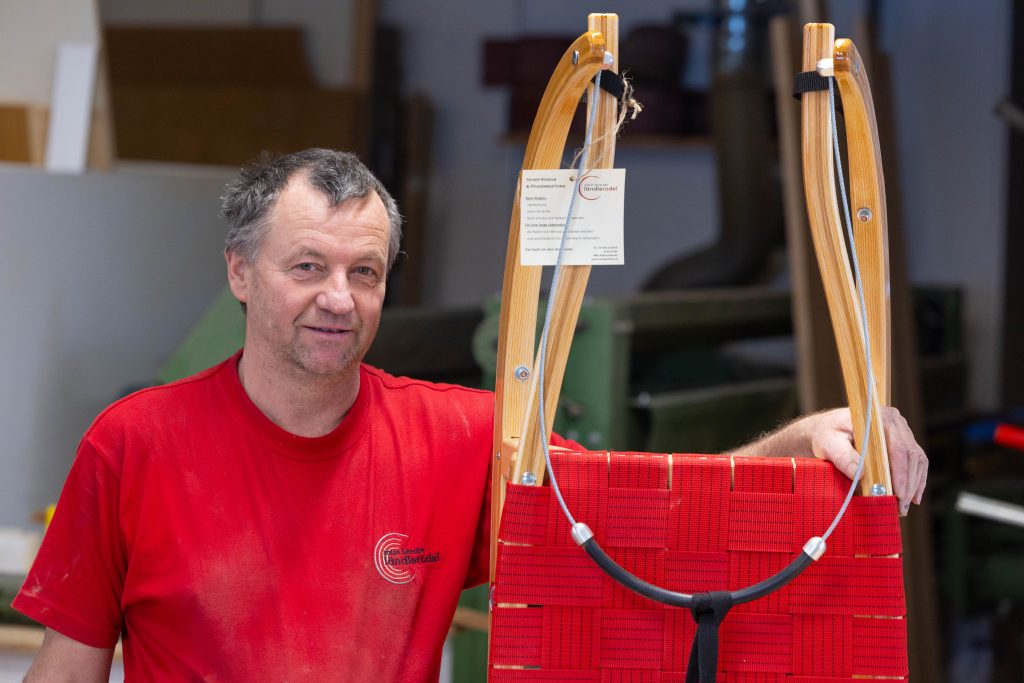 Wenn ein Tischler Rodel baut