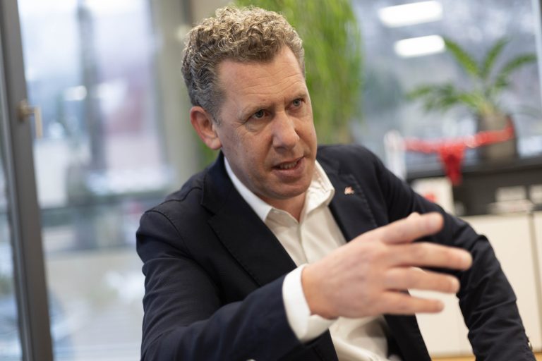 Auch auf kritische Fragen hat der AK-Präsident eine Antwort parat. <span class="copyright">Hartinger</span>