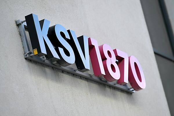 Datenschützer Max Schrems klagt Kreditschutzverein KSV1870