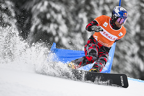 Karl-Sieg im Weltcup-Parallel-PGS in Scuol