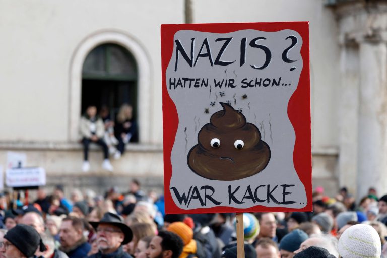 GERMANY-POLITICS-PARTIES-MIGRATION-RACISM-DEMO