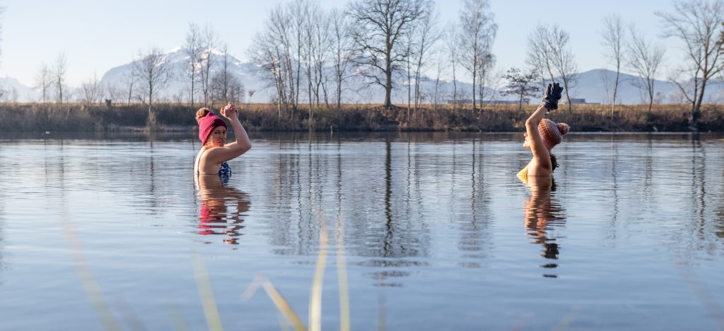 Ein eiskaltes Ritual am Alten Rhein