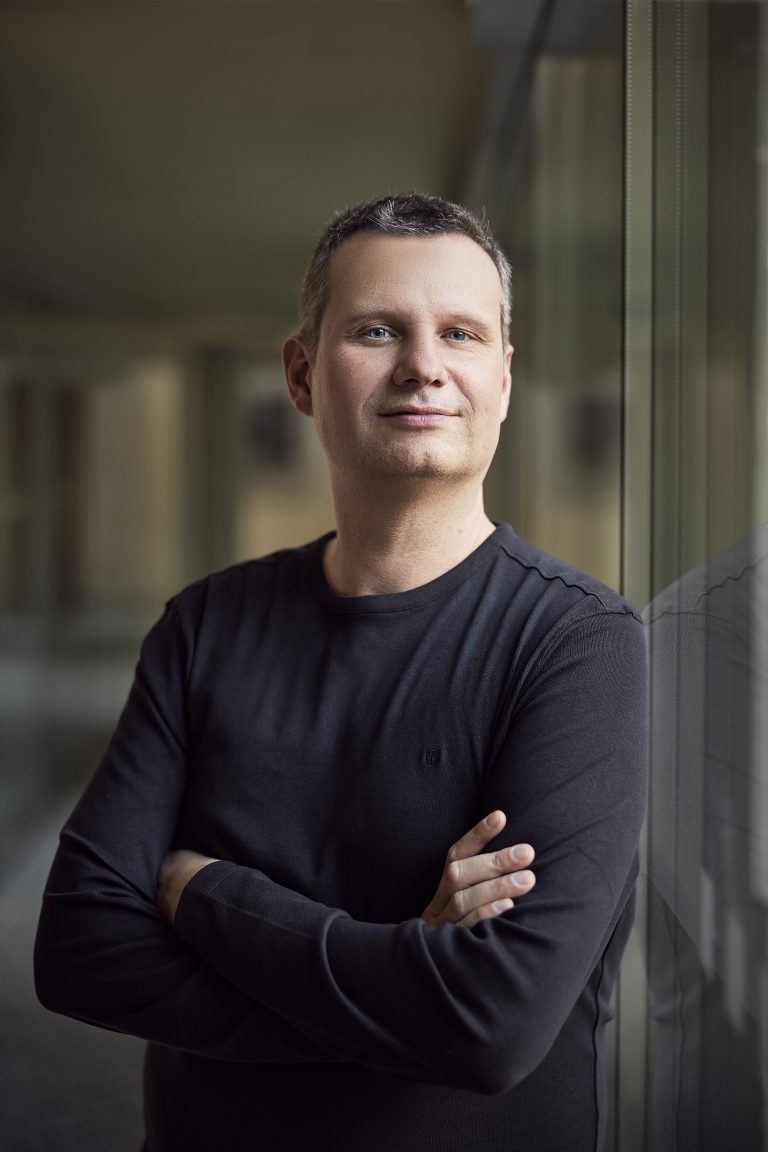 Florian Ausserer <span class="copyright">Neue</span>