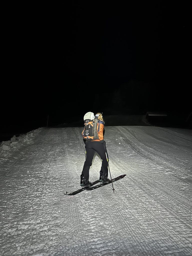 Der Weg nach oben geht meist über die Piste. <span class="copyright">Schad</span>