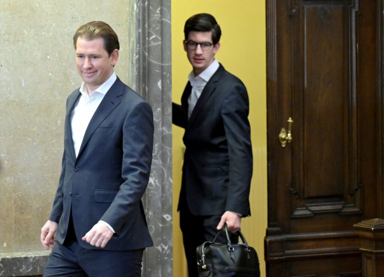 Kurz und Bonelli am Wiener Straflandesgericht <span class="copyright">APA/Schlager</span>