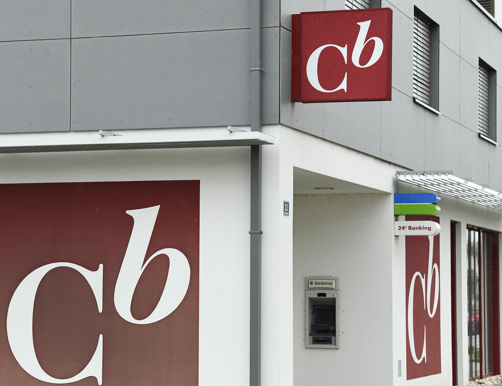 Angeklagter Ex-Bankchef Pucher erscheint nicht vor Gericht